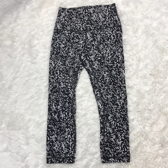 Lululemon Align Crop *21" Chirasu Black - Picture 1 of 9